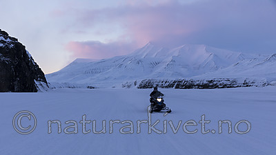KA_180304_248